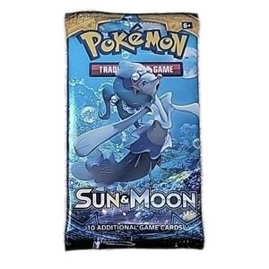 Pokemon TCG - Sun and Moon - Base Set Booster Pack 2017